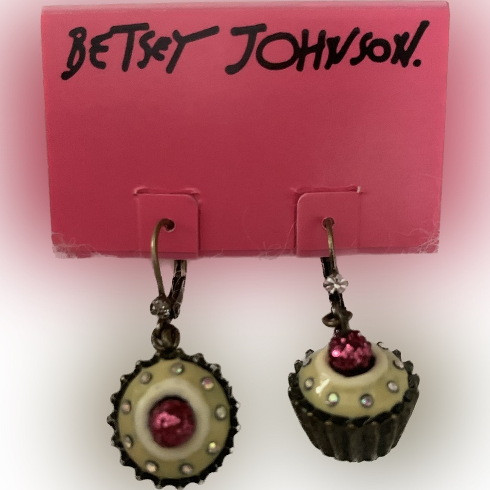 Betsey Johnson Dangle Cupcake Earrings